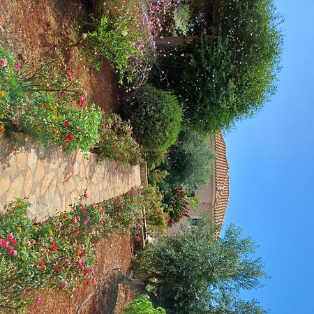 Korallis Villas Karavados ภายนอก รูปภาพ