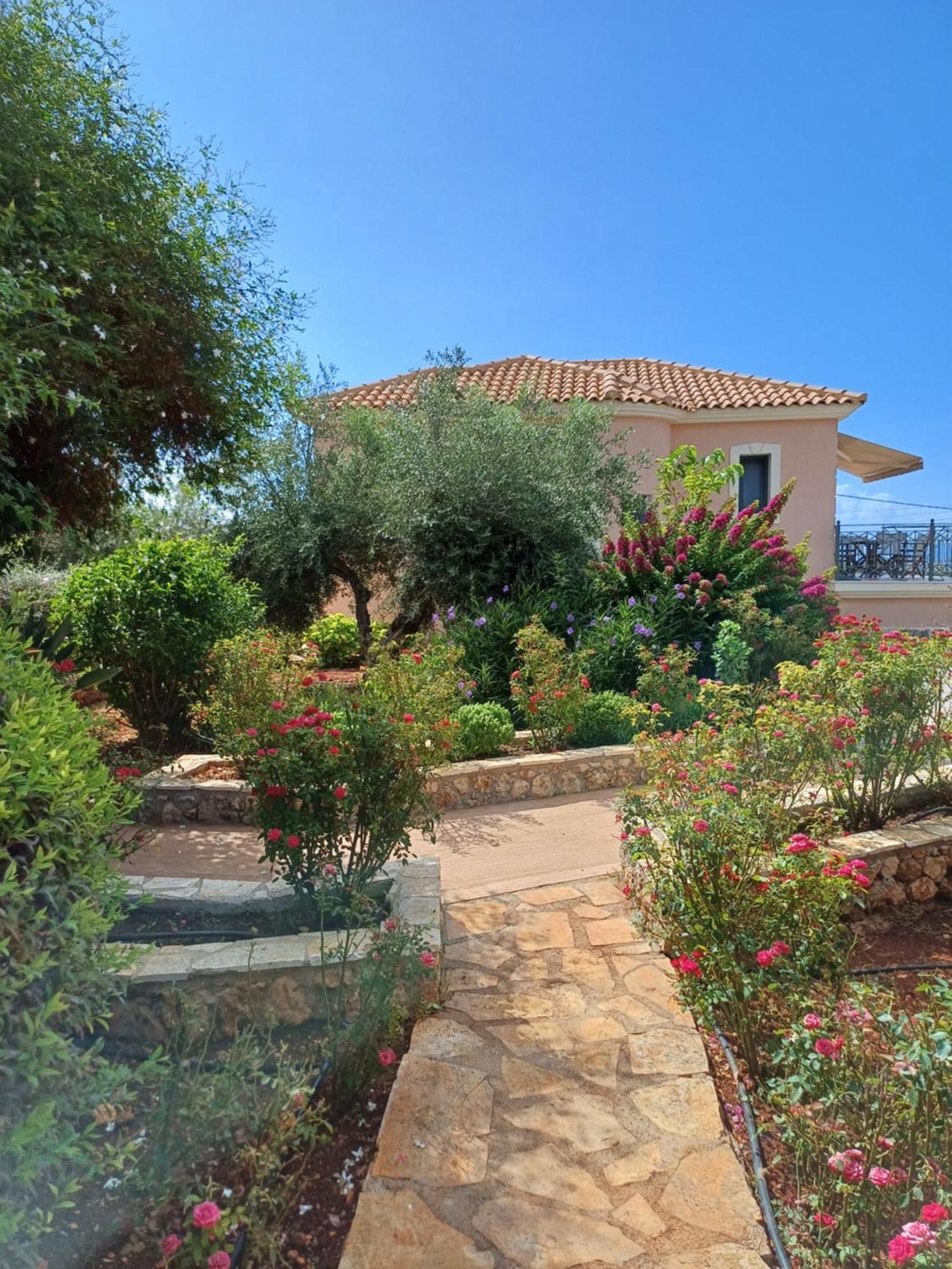 Korallis Villas Karavados ภายนอก รูปภาพ