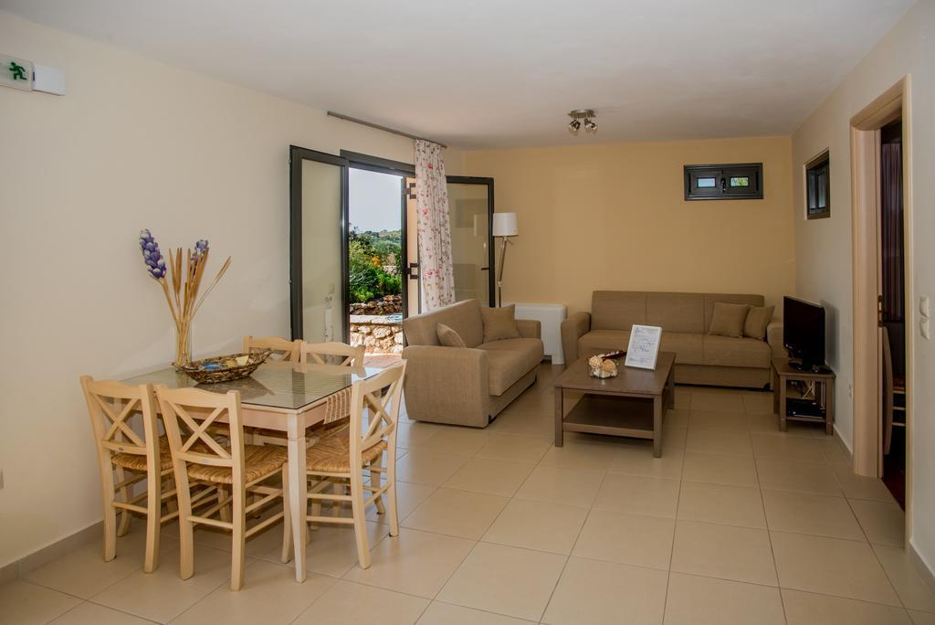 Korallis Villas Karavados ภายนอก รูปภาพ