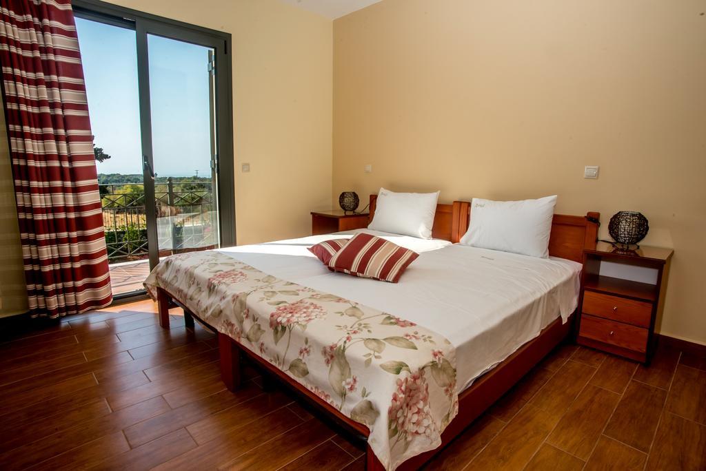 Korallis Villas Karavados ภายนอก รูปภาพ