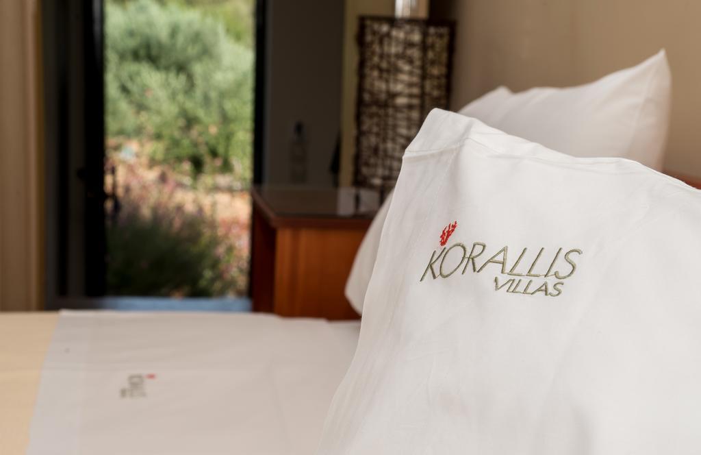 Korallis Villas Karavados ภายนอก รูปภาพ