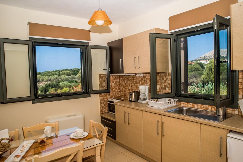 Korallis Villas Karavados ภายนอก รูปภาพ