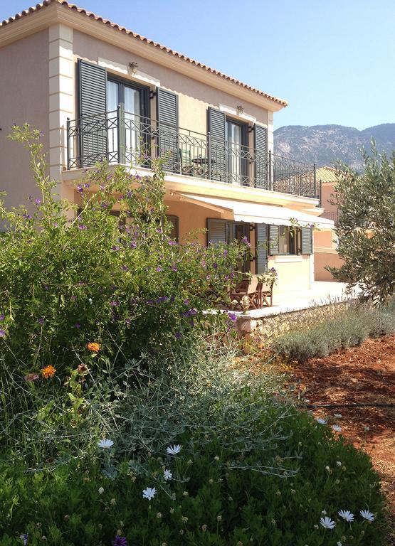 Korallis Villas Karavados ภายนอก รูปภาพ
