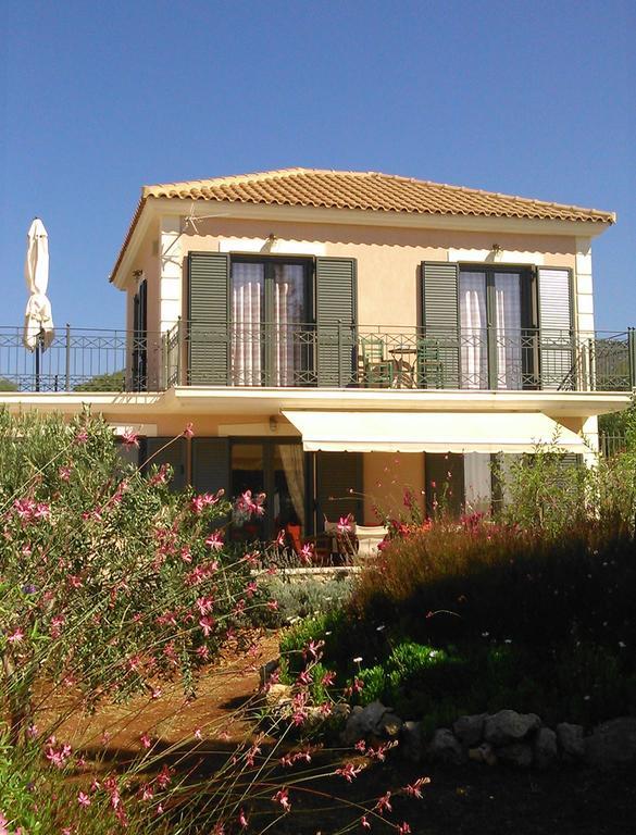 Korallis Villas Karavados ภายนอก รูปภาพ