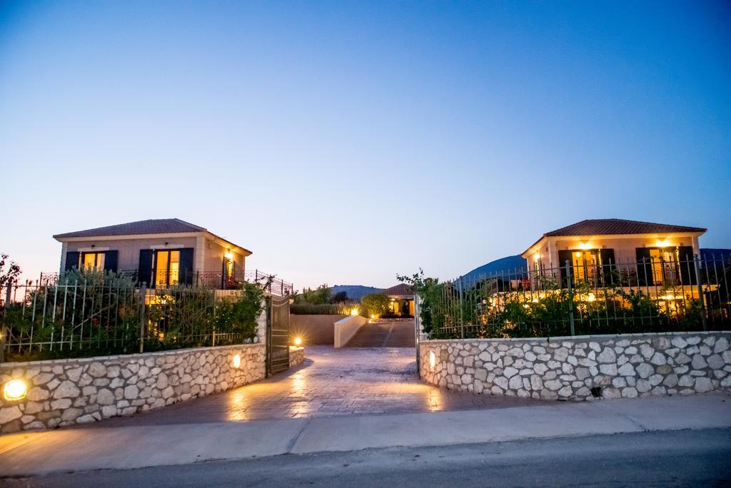 Korallis Villas Karavados ภายนอก รูปภาพ
