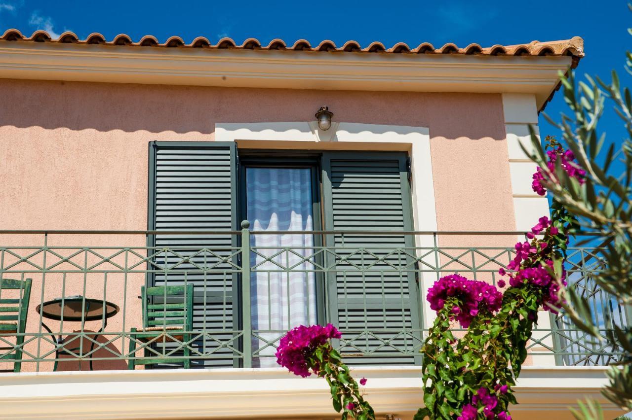 Korallis Villas Karavados ภายนอก รูปภาพ