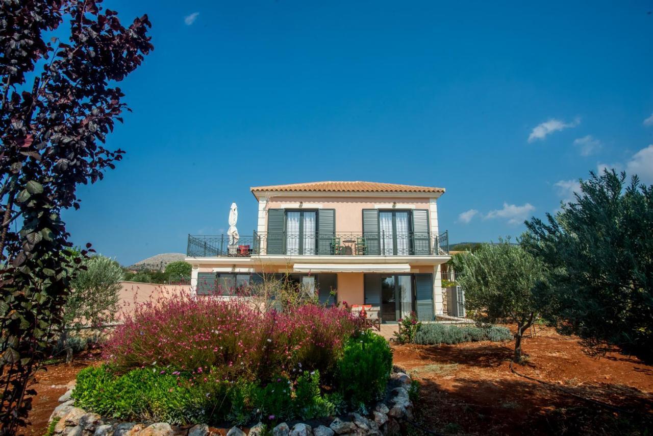 Korallis Villas Karavados ภายนอก รูปภาพ